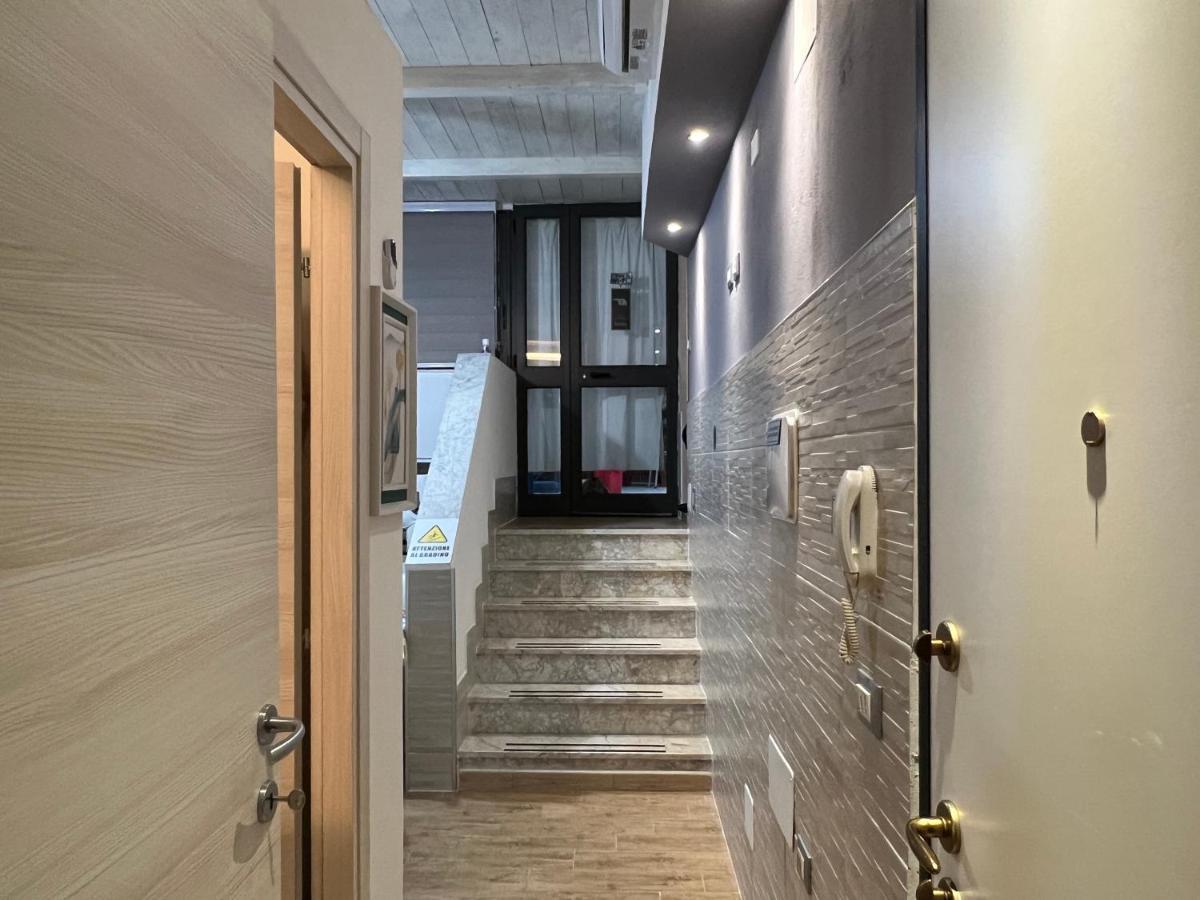 Zenzero E Limone Bed & Breakfast Cagliari Bagian luar foto