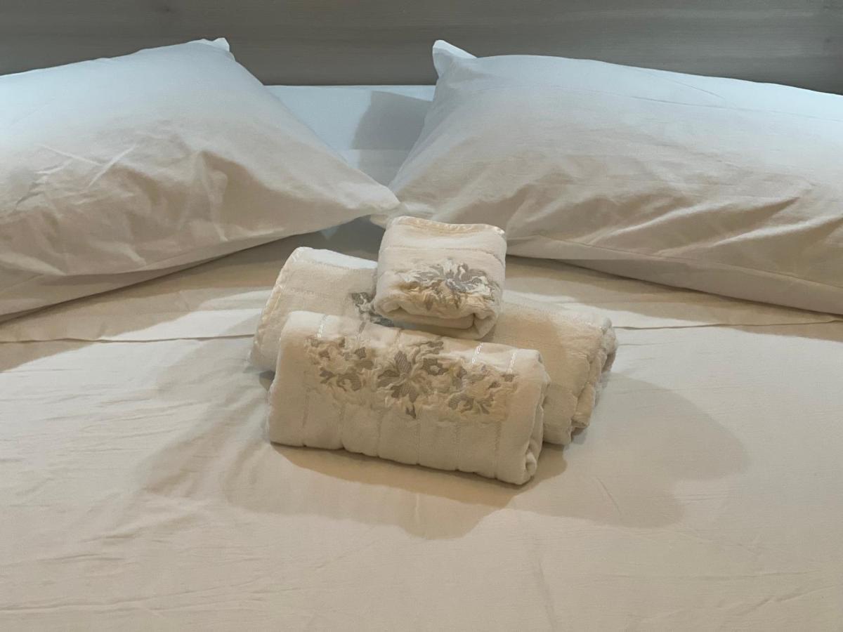 Zenzero E Limone Bed & Breakfast Cagliari Bagian luar foto