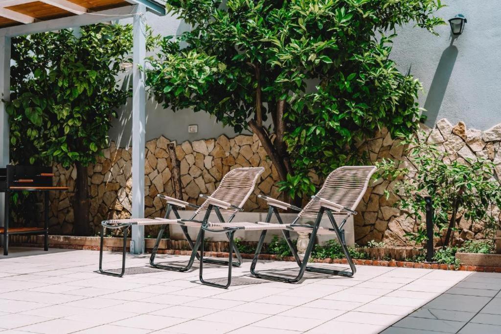Zenzero E Limone Bed & Breakfast Cagliari Bagian luar foto